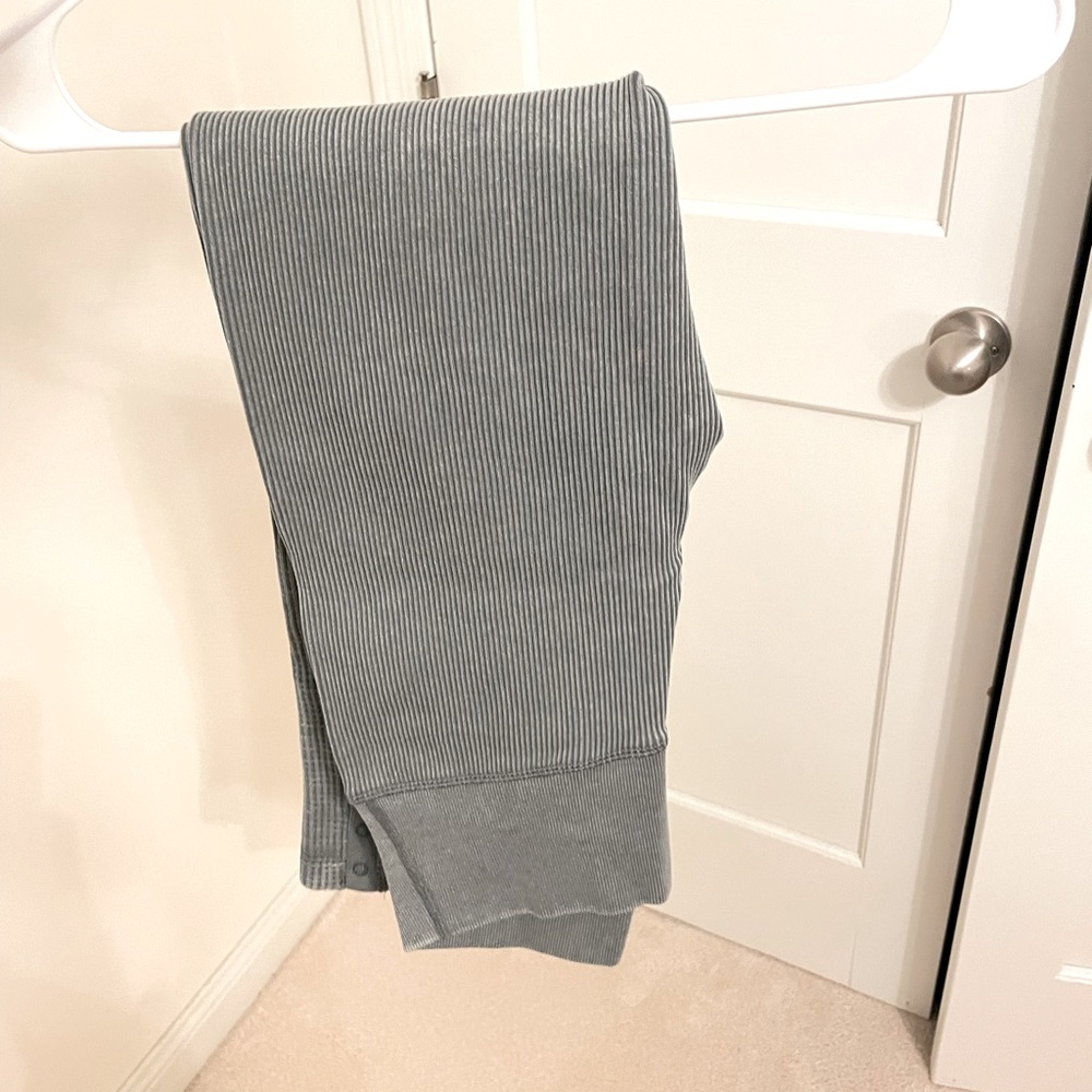 Aerie blue ribbed leggings